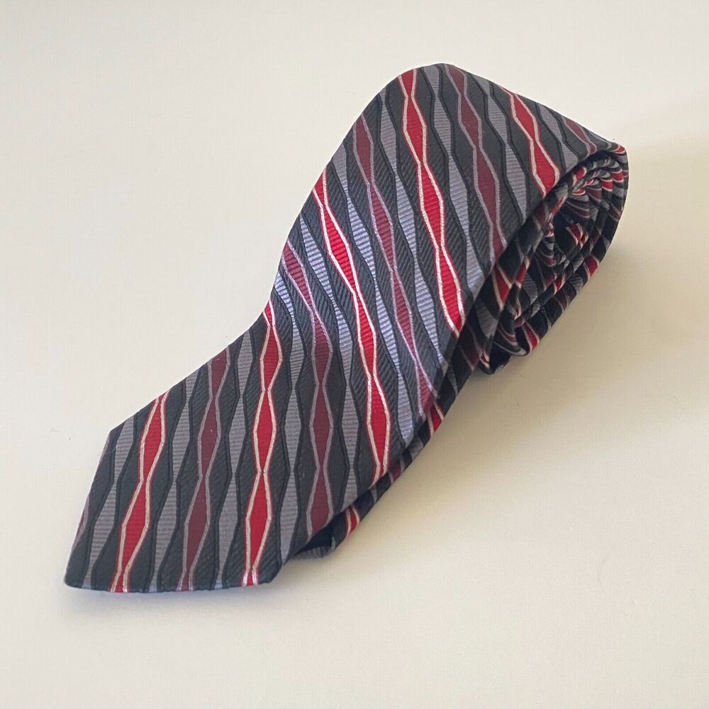 Jos. A. Bank 59” Men’s Tie‎ 100% Silk Made In Italy Red Black Gray Pattern